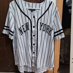 Harper & Ivy White Jersey with Black Pinstripes